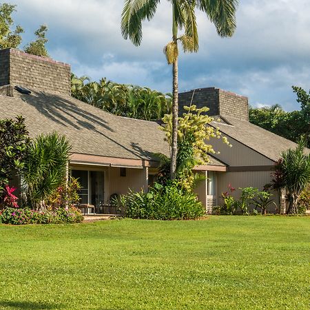 Princeville Oceanfront Villas Kauai Exterior photo